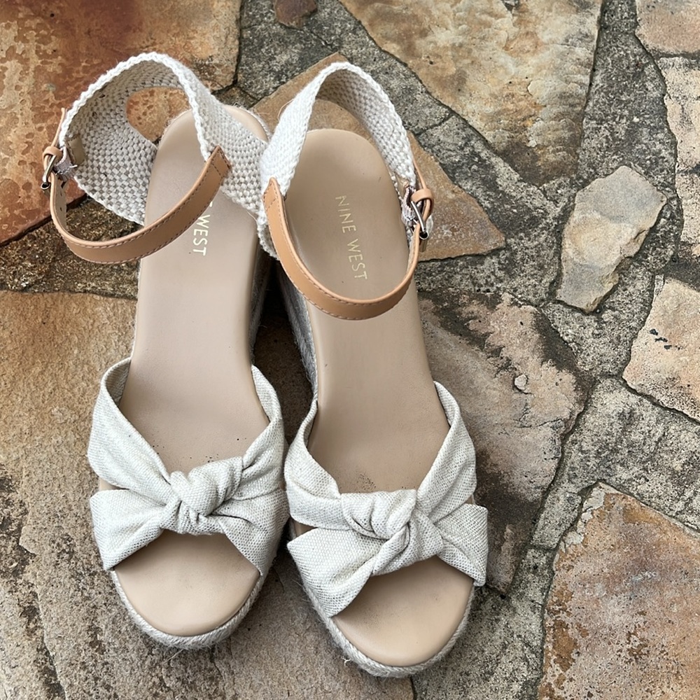 Nine West Wedge Sandals. #10 - Picture 14 of 15